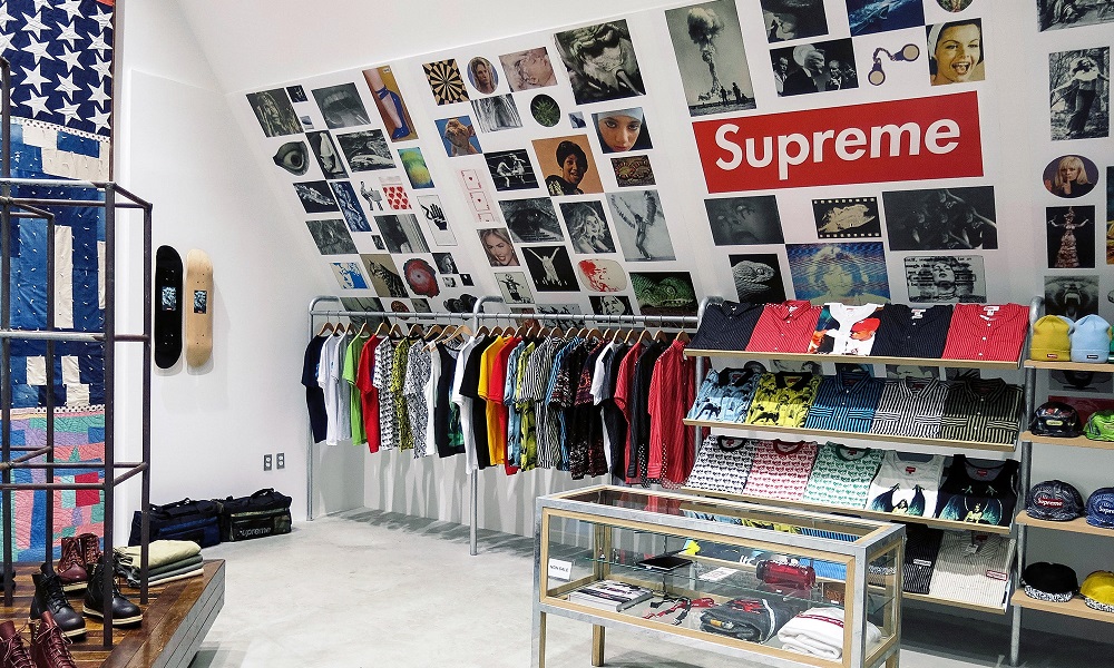 在实体店购买 Supreme